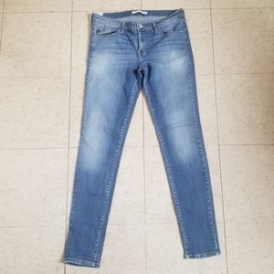 KanCan light washed blue denim skinny jeans